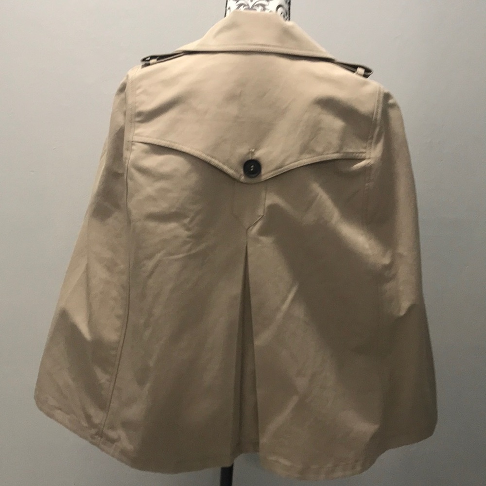 Cape Jacket - Picture 4 of 7